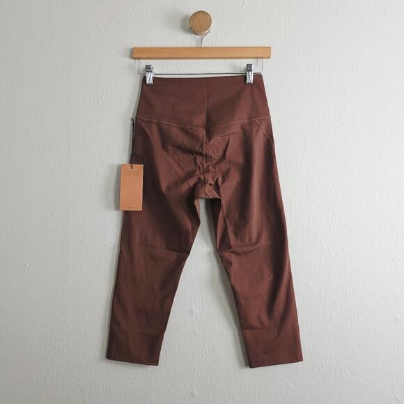 NWT Girlfriend Collective Compressive High Rise 7/8 Leggings Brown Medium NEW - Picture 8 of 10
